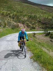 Camino Francés hacia Santiago de Compostela