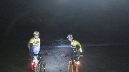 Ruta nocturna en bicicleta de monataña por el sur de la isla de Tenerife, El Palmar, El Medano