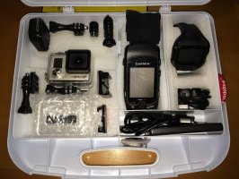 Reciclaje de maleta para guardar aparatos electrónicos
